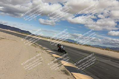 media/Nov-16-2025-Race Pace (Sun) [[8c5fa54630]]/Verified Riders/6-Turn 10 Inside (1145am)/